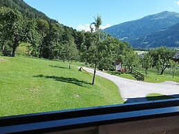 Holiday on an Organic Farm in Hart im Zillertal