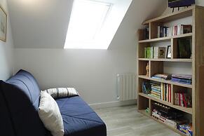 Semi-detached House, St. Meloir-des-ondes