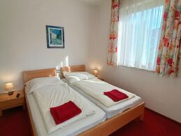 Sunny Holiday Apartment on Lake Klopeiner With Balcony and Private Bea