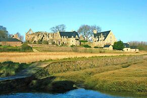 Holiday Home, Plourivo