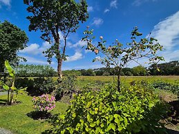 Holiday Home, Plourivo