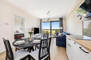 Holiday Apartment Right Next to the Beach Darlowko