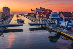 Holiday Apartment Right Next to the Beach Darlowko