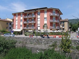 Apartment in Garda Near Shopping