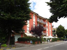 Apartment in Garda Near Shopping