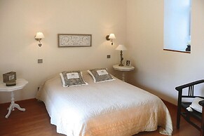 Comfortable Country House Plouegat-guerand