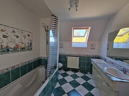 Comfortable Country House Plouegat-guerand