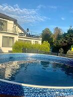 Luxury Residence at the sea wth the Private Pool