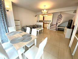 Luxury Residence at the sea wth the Private Pool