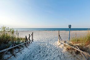 Holiday Home in Debki for 6 Person