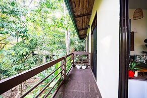 Casa Aluem in the Forest Close to the Beach