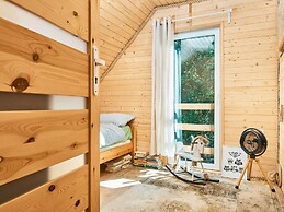 Holiday Home With Sauna and hot tub at the Lake
