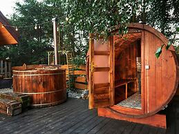 Holiday Home With Sauna and hot tub at the Lake