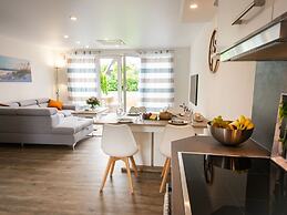 Holiday Home With Sauna and Jacuzzi