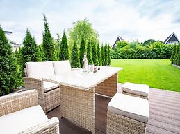 Holiday Home With Sauna and Jacuzzi