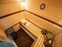 Holiday Home With Sauna and Jacuzzi