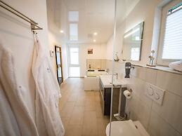 Holiday Home With Sauna and Jacuzzi