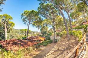 Holiday Complex Villaggio Colombo With Communal Pool in Andora