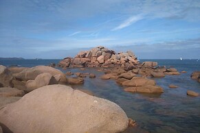 Holiday Villa on the Rosa Granite Coast