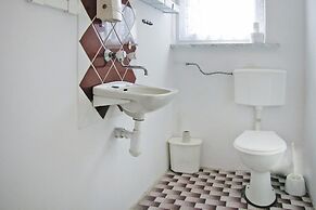 Beautiful Cottage for 5 People, Only 250m From the Lake, Kalbornia