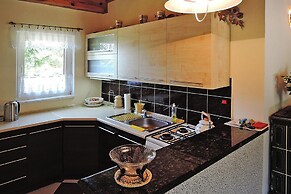 Beautiful Cottage for 5 People, Only 250m From the Lake, Kalbornia