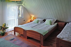 Beautiful Cottage for 5 People, Only 250m From the Lake, Kalbornia