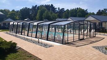 Holiday Homes With Pool and Jacuzzi