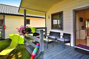 Comfortable Holiday Houses With Pool, Whirlpool