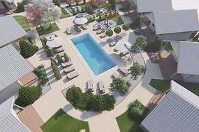 Comfortable Holiday Houses With Pool, Whirlpool