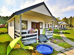Holiday Homes With Pool and Jacuzzi
