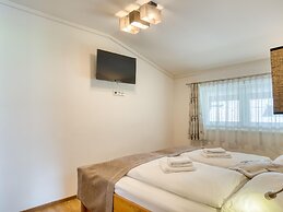 Apartment Building Ferien, Neukirchen