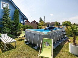 Comfortable Holiday Homes for 6 People in Rewal