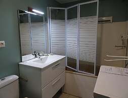 Studio in Plougasnou With Sea View and Beaches