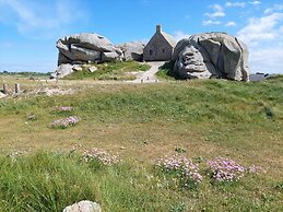 Holiday Home With Jacuzzi, Guisseny