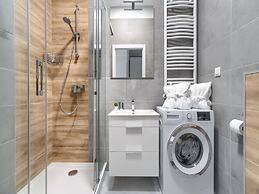 Apartment With Beautiful View, Dziwnow