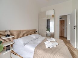 Apartment With Beautiful View, Dziwnow