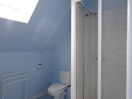 Holiday Home, Plourivo