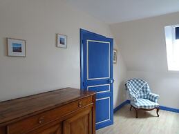 Holiday Home, Plourivo