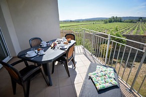 Residence du Chateau de Jouarres, Azille - Apartment 6 Pers. With Balc