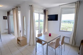 Residence du Chateau de Jouarres, Azille - Apartment 6 Pers. With Balc