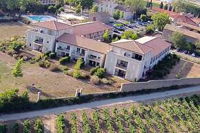 Residence du Chateau de Jouarres, Azille - Apartment 6 Pers. With Balc