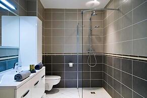 Terraced House With air Conditioning in the Residence Le Clos des Oliv