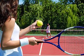 Terraced House With air Conditioning in the Residence Le Clos des Oliv