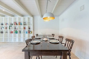 Historisches Reetdachhaus in Ruhiger Lage