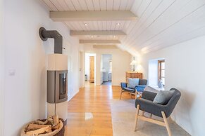 Historisches Reetdachhaus in Ruhiger Lage