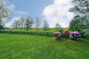 Historisches Reetdachhaus in Ruhiger Lage