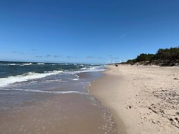 A Cozy House Close to the Beach, Lazy