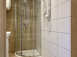 A Cozy House Close to the Beach, Lazy