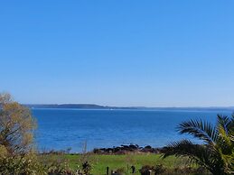 Holiday Home With Fantastic sea Views on the Crozon Peninsula