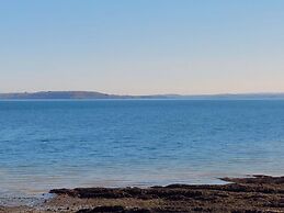 Holiday Home With Fantastic sea Views on the Crozon Peninsula